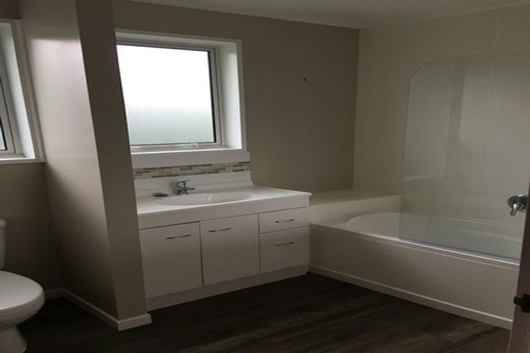 Photo of property in 147 Rawhiti Road, Pukerua Bay, 5026