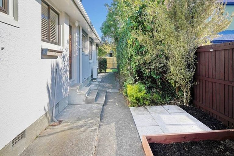 Photo of property in 88c Maidstone Road, Ilam, Christchurch, 8041