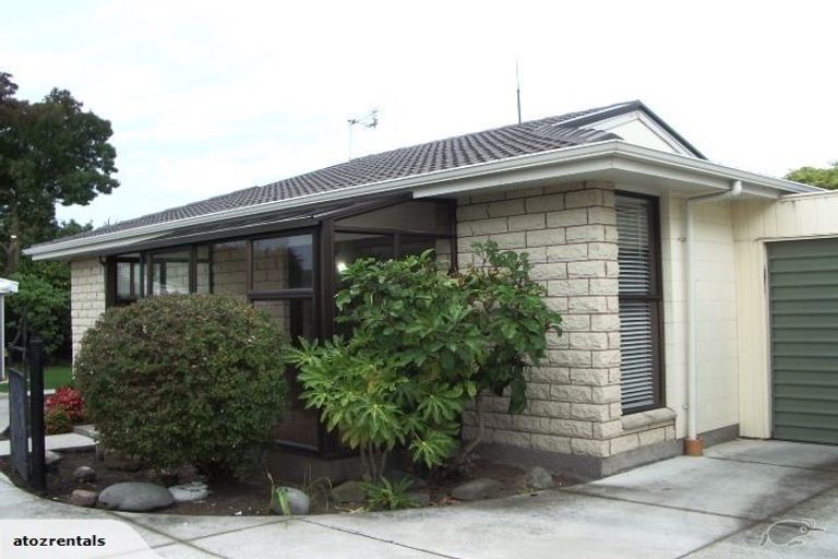 Photo of property in 1/204 Grimseys Road, Redwood, Christchurch, 8051