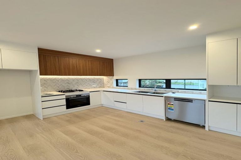 Photo of property in 20c Gilliam Street, New Lynn, Auckland, 0600