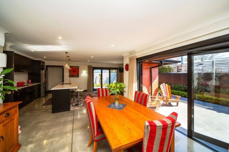 Photo of property in 7 Cameron Street, Hawera, 4610