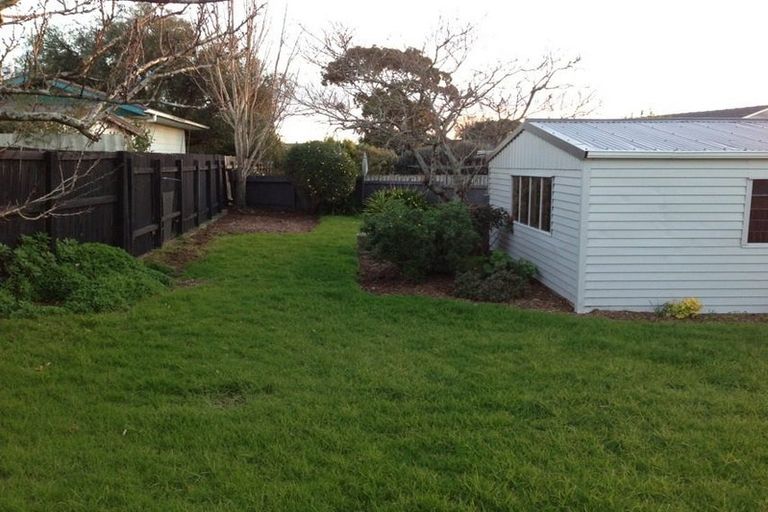 Photo of property in 16 Fairlight Place, Manurewa, Auckland, 2102