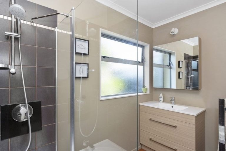 Photo of property in 61b Dickson Road, Papamoa Beach, Papamoa, 3118