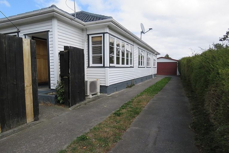 Photo of property in 9 Christian Street, Bryndwr, Christchurch, 8053