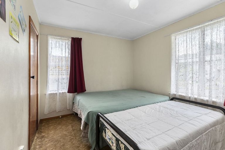 Photo of property in 58 Sievers Grove, Cannons Creek, Porirua, 5024