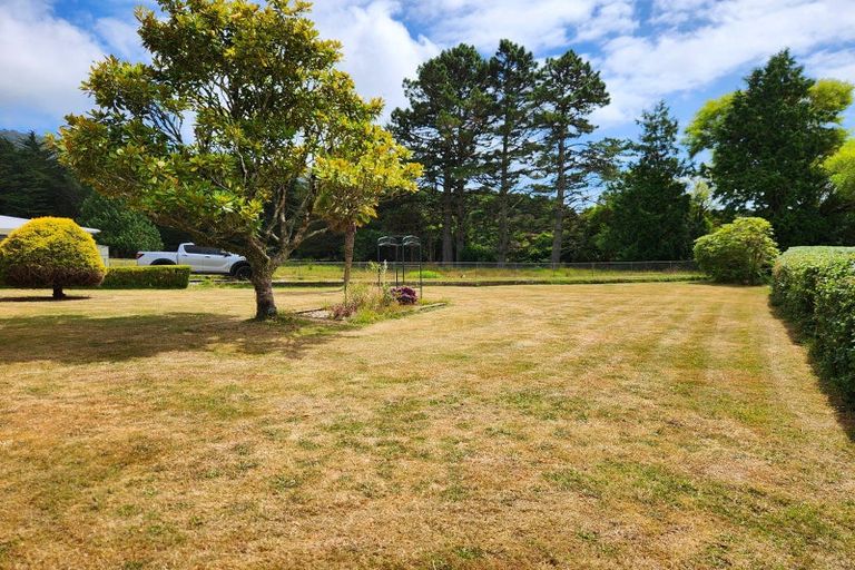 Photo of property in 663 Seven Mile Road, Runanga, 7803