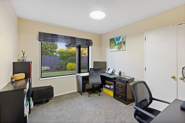 Photo of property in 23 Pentland Drive, Belfast, Christchurch, 8051