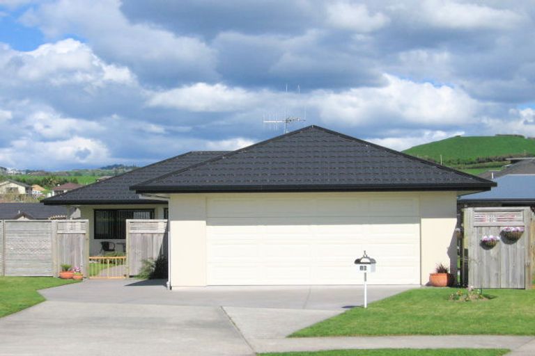 Photo of property in 18 Tuscany Place, Ohauiti, Tauranga, 3112