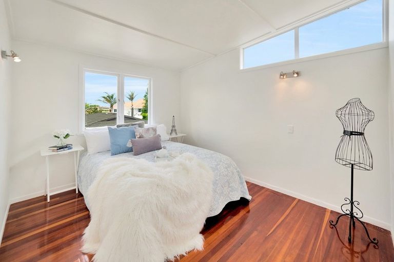 Photo of property in 3/13 Janet Street, Sunnyhills, Auckland, 2010
