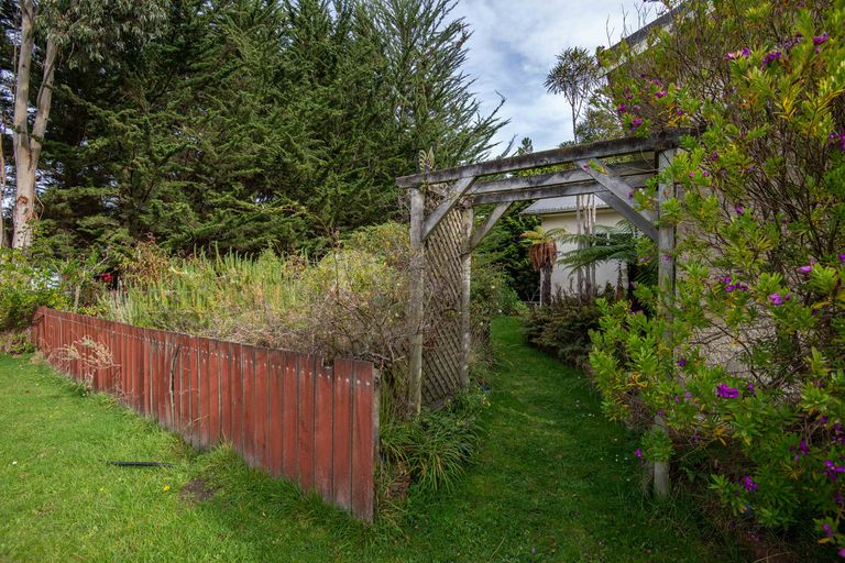 Photo of property in 110 Taieri Mouth Road, Kuri Bush, Brighton, 9091