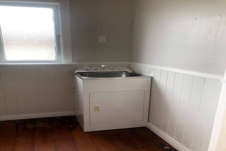 Photo of property in 69 Clemow Road, Fitzroy, New Plymouth, 4312