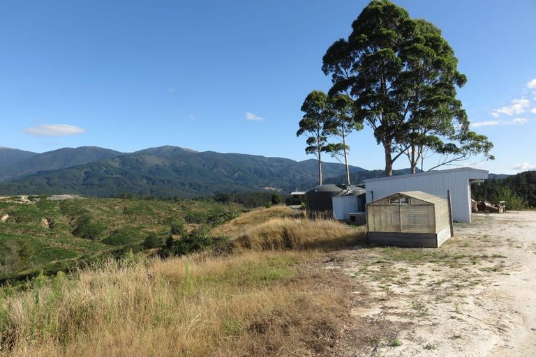 Photo of property in 744 Waiwhero Road, Ngatimoti, Motueka, 7196