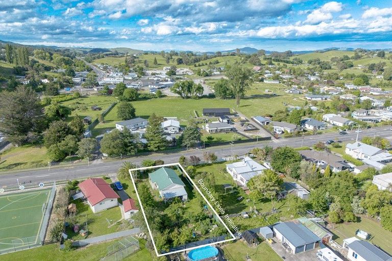 Photo of property in 13 Victoria Street, Waipawa, 4210
