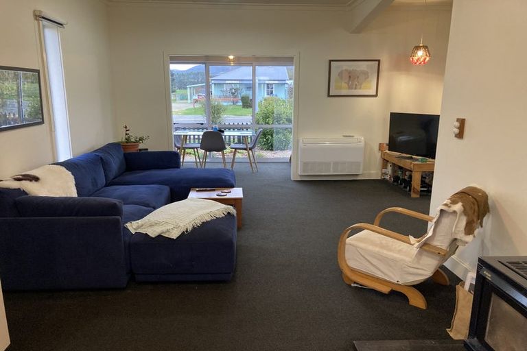 Photo of property in 66 London Street, Hampden, 9410