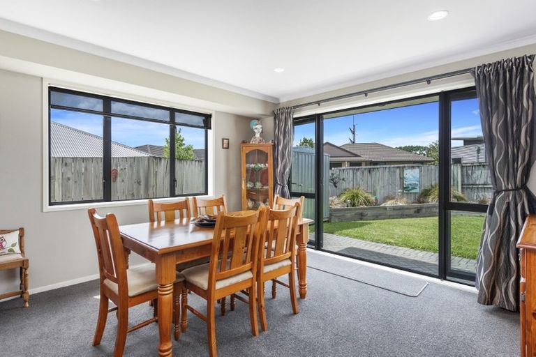 Photo of property in 19 Wiltshire Drive, Huntington, Hamilton, 3210