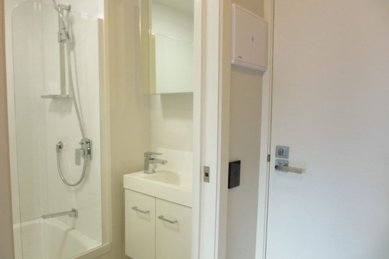 Photo of property in Vedado Apartments, 107/41 Hopper Street, Mount Cook, Wellington, 6011