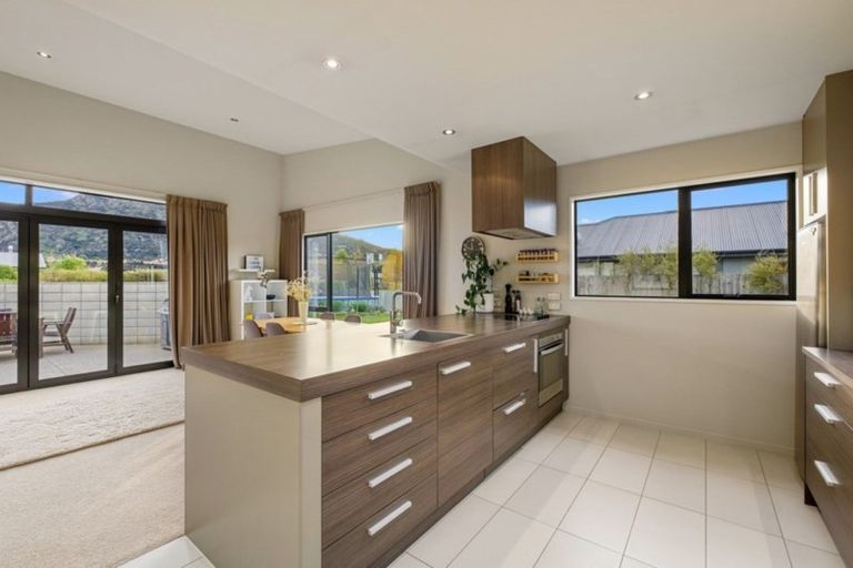 Photo of property in 54 Frye Crescent, Albert Town, Wanaka, 9305
