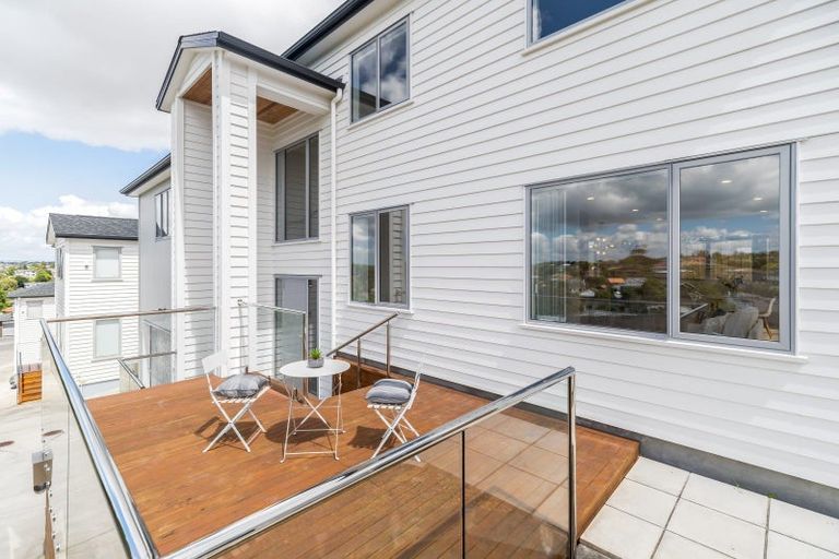 Photo of property in 3 Dreaver Way, Sunnynook, Auckland, 0630