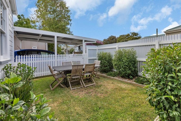Photo of property in 3 Grey Street, Regent, Whangarei, 0112