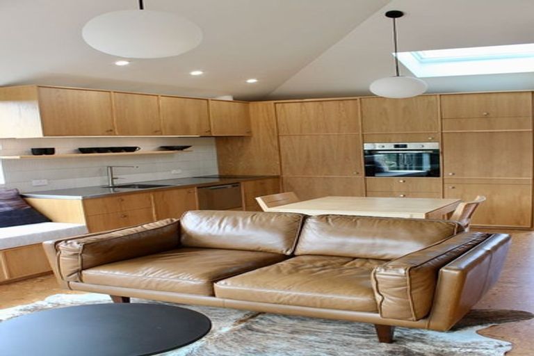 Photo of property in 7 Tanera Crescent, Brooklyn, Wellington, 6021