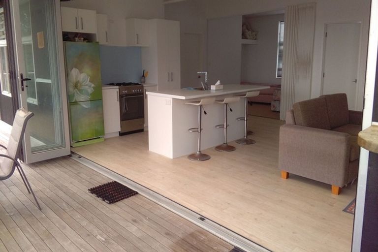 Photo of property in 27 Cuvier Crescent, Kuaotunu West, Whitianga, 3592