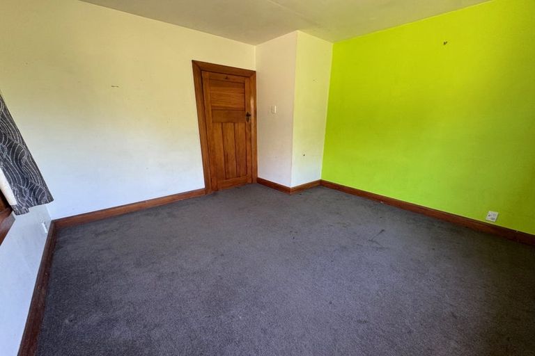 Photo of property in 25 Wairau Road, Picton, 7220