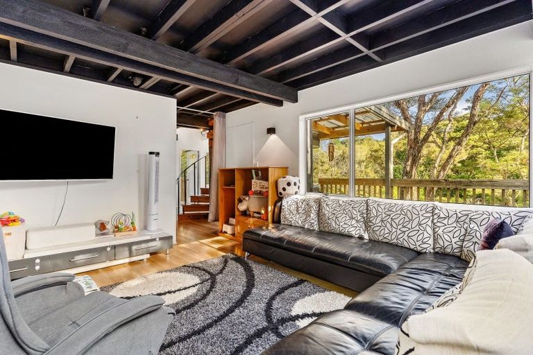 Photo of property in 32 Lanigan Street, Birkdale, Auckland, 0626