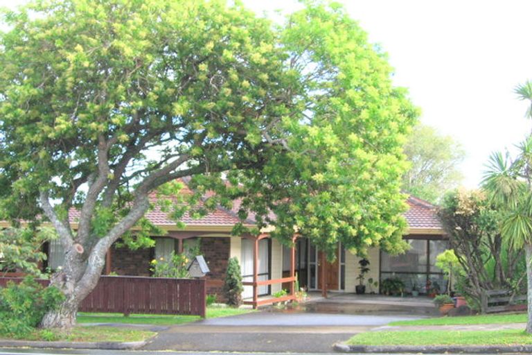 Photo of property in 91 Prince Regent Drive, Half Moon Bay, Auckland, 2012