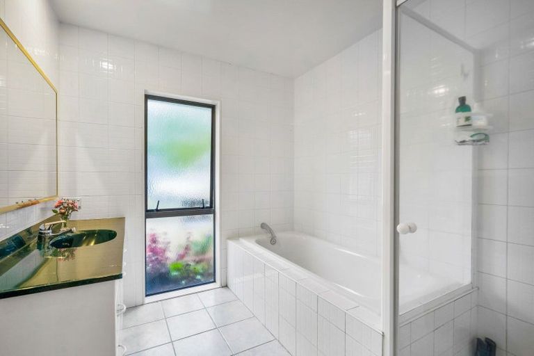 Photo of property in 239 Burtt Road, Paerata, Drury, 2578