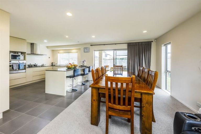 Photo of property in 53 Hinau Road, Karaka, Papakura, 2113
