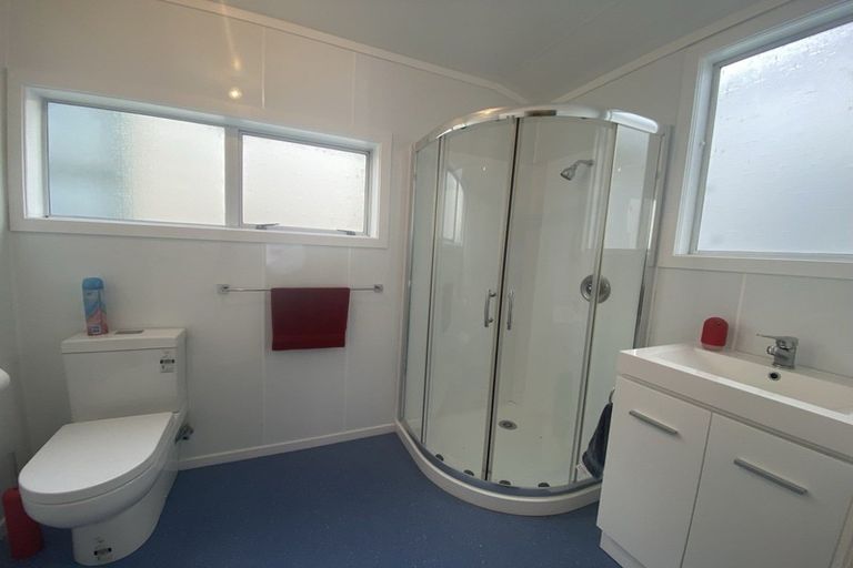 Photo of property in 28 Cambria Street, Hawera, 4610