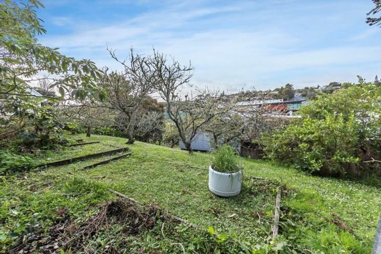 Photo of property in 6 Beverley Road, Stanmore Bay, Whangaparaoa, 0932