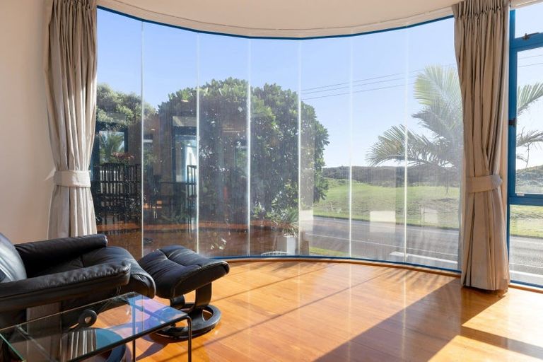 Photo of property in 336 Papamoa Beach Road, Papamoa Beach, Papamoa, 3118