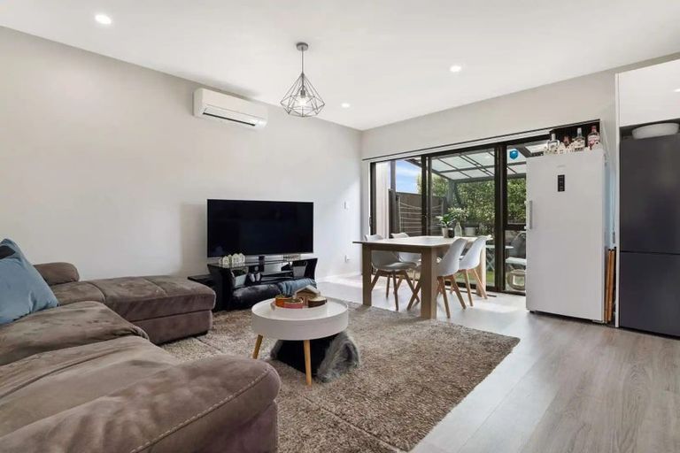 Photo of property in 9 Pasla Close, Papakura, 2110