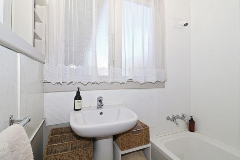 Photo of property in 80 Main Street, Otautau, 9610