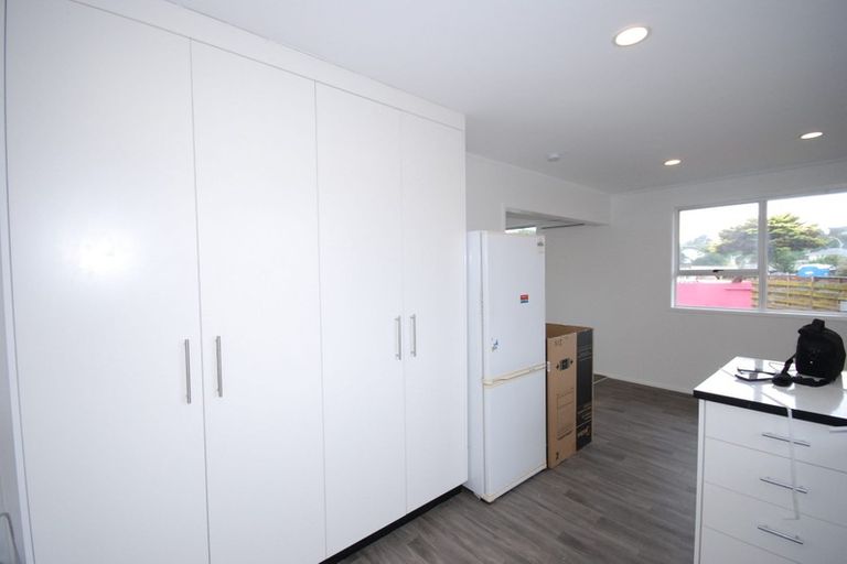 Photo of property in 14 Damson Place, Bucklands Beach, Auckland, 2012