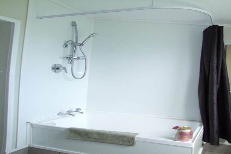 Photo of property in 52 Ajax Street, Milton, 9220