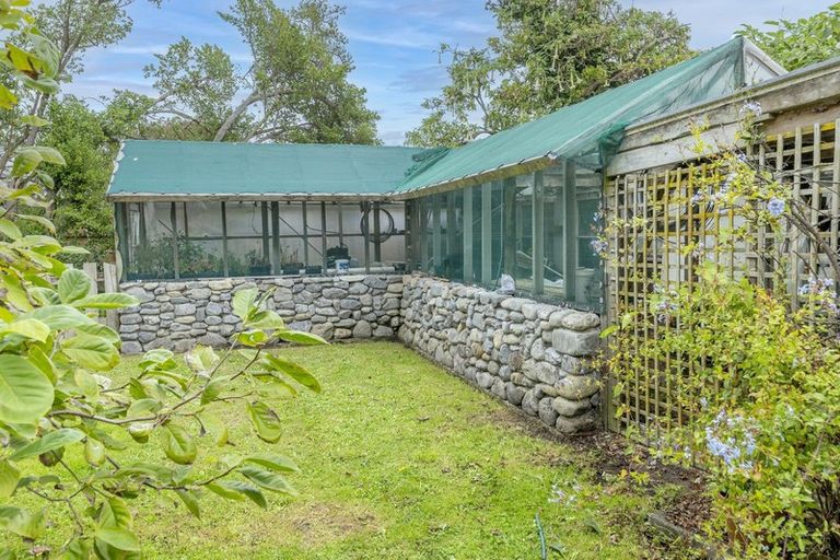 Photo of property in 37 Kiharoa Street, Otaki Beach, Otaki, 5512