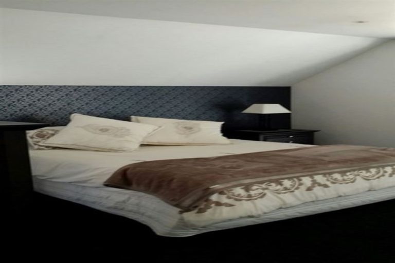 Photo of property in 2/235 Lincoln Road, Addington, Christchurch, 8024