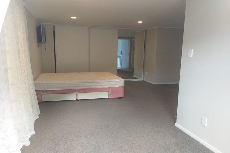 Photo of property in 25 Beulah Avenue, Rothesay Bay, Auckland, 0630