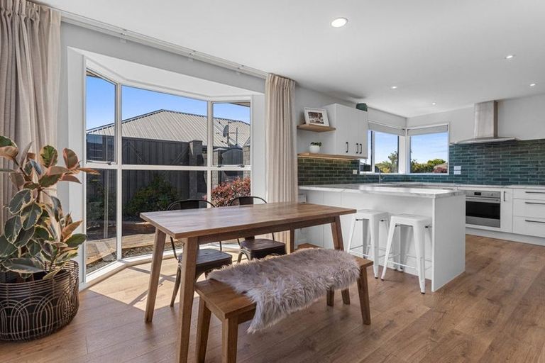 Photo of property in 14 Pearce Place, Kaiapoi, 7630