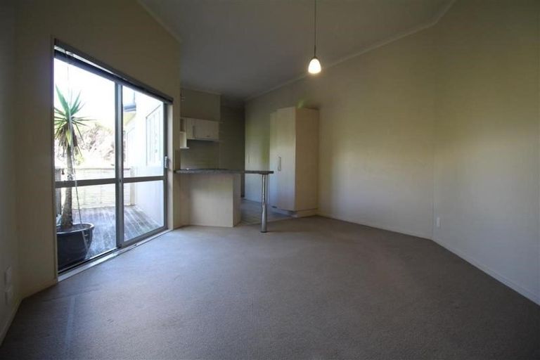 Photo of property in 134f Rangatira Road, Beach Haven, Auckland, 0626