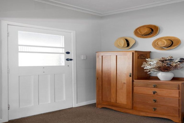 Photo of property in 14 Windsor Road, Maeroa, Hamilton, 3200