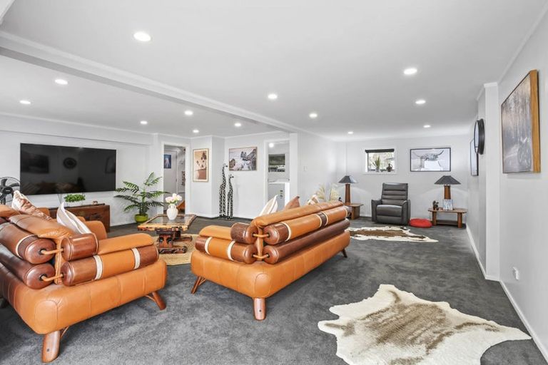 Photo of property in 19 Merchant Avenue, Te Atatu South, Auckland, 0610