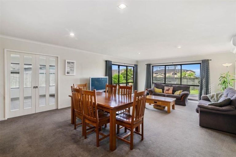 Photo of property in 16 Devoy Drive, Owhata, Rotorua, 3010