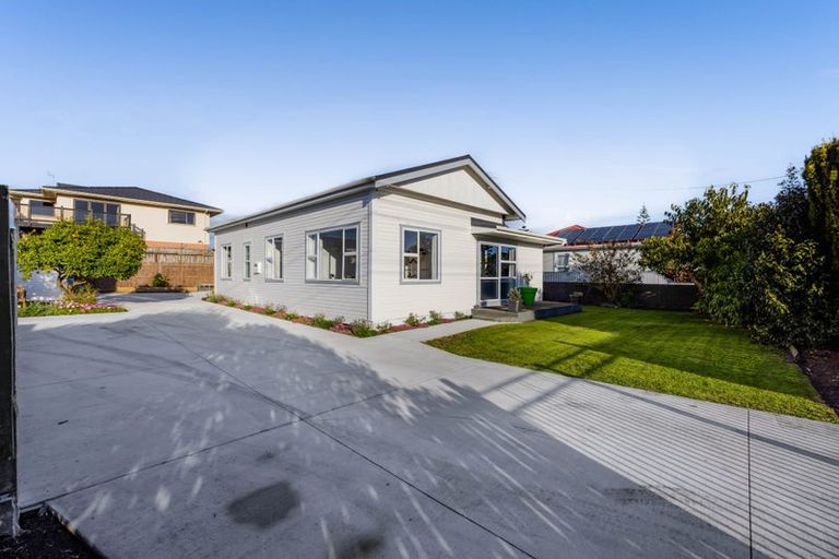 Photo of property in 6 Argyle Street, Hawera, 4610