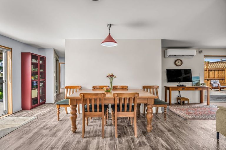 Photo of property in 47 Chamberlain Avenue, Amberley, 7481