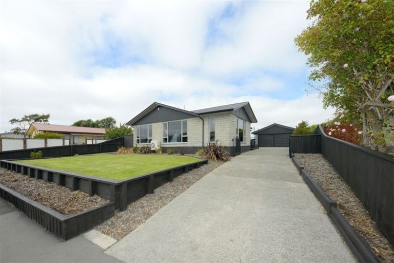 Photo of property in 42 Te Rama Place, Wainoni, Christchurch, 8061