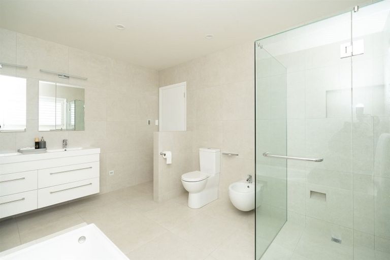 Photo of property in 2 September Grove, Tamahere, Hamilton, 3283