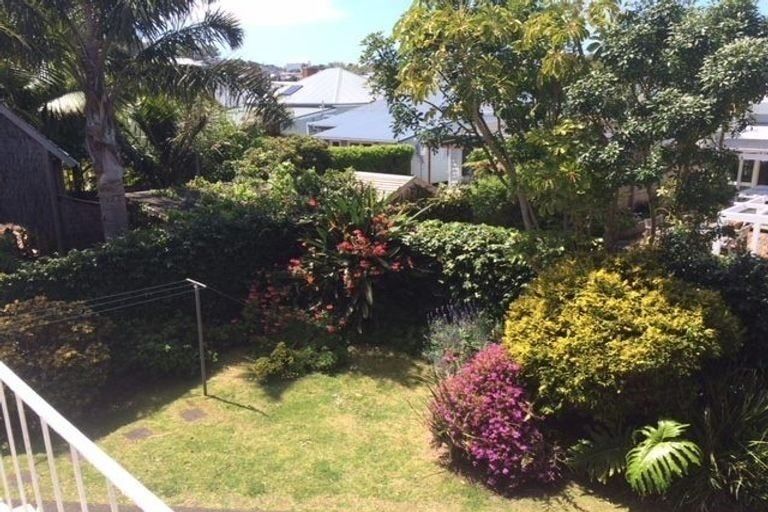 Photo of property in 8/16 Queens Parade, Devonport, Auckland, 0624